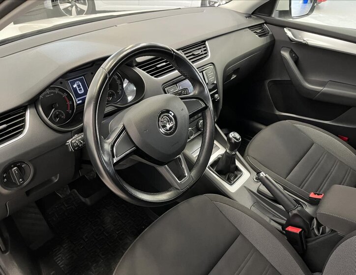 Škoda Octavia Liftback 1,8 l 132 kw