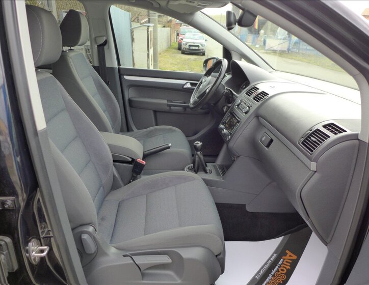 Volkswagen Touran Kombi 1,4 l 103 kw