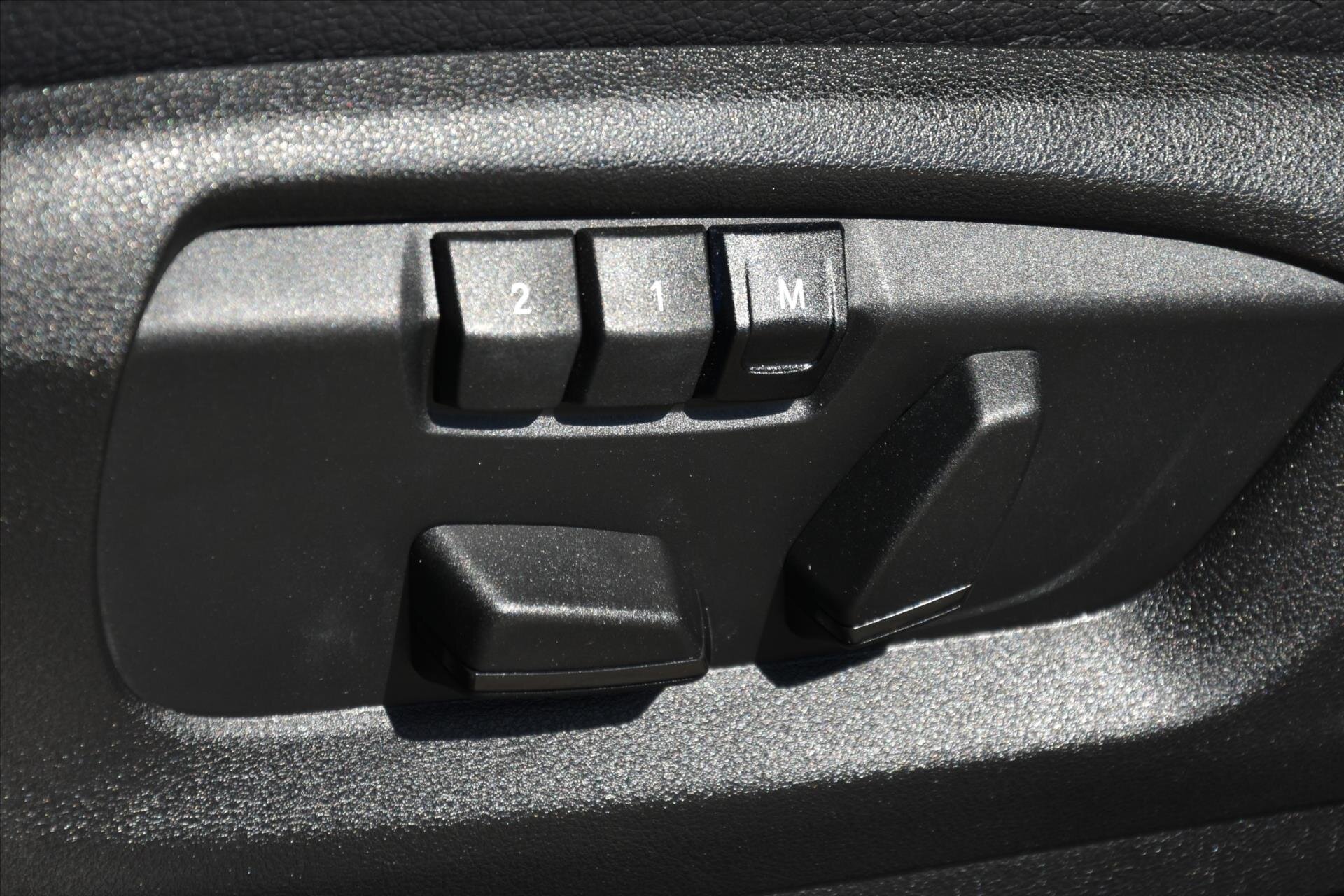 BMW X5 SUV / Terénní 3,0 l 204 kw