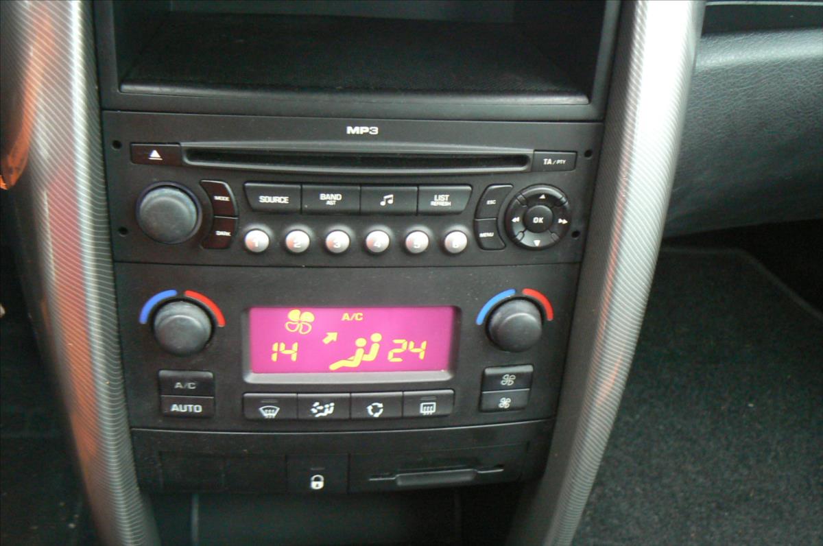 Peugeot 207 Hatchback 1,4 l 54 kw