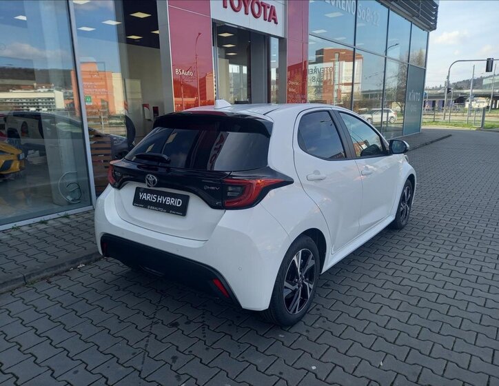 Toyota Yaris Hatchback 1,5 l 85 kw