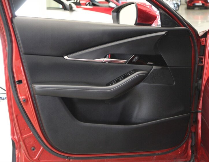 Mazda CX-30 SUV / Terénní 2,0 l 137 kw