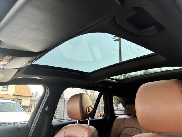 Mercedes-Benz GLC SUV / Terénní 3,0 l 270 kw