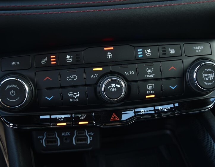 Dodge Durango SUV / Terénní 5,7 l 268 kw