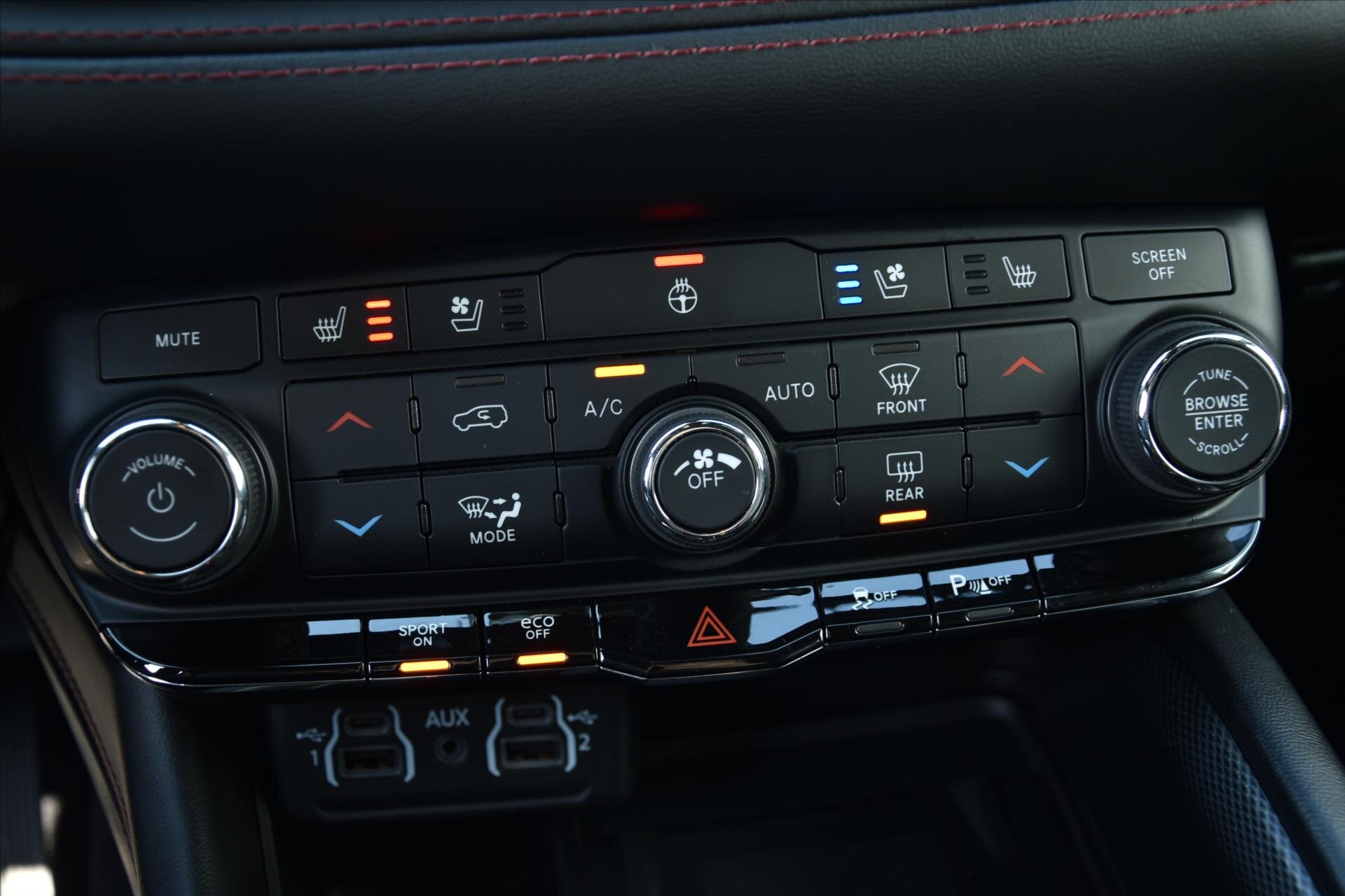 Dodge Durango SUV / Terénní 5,7 l 268 kw