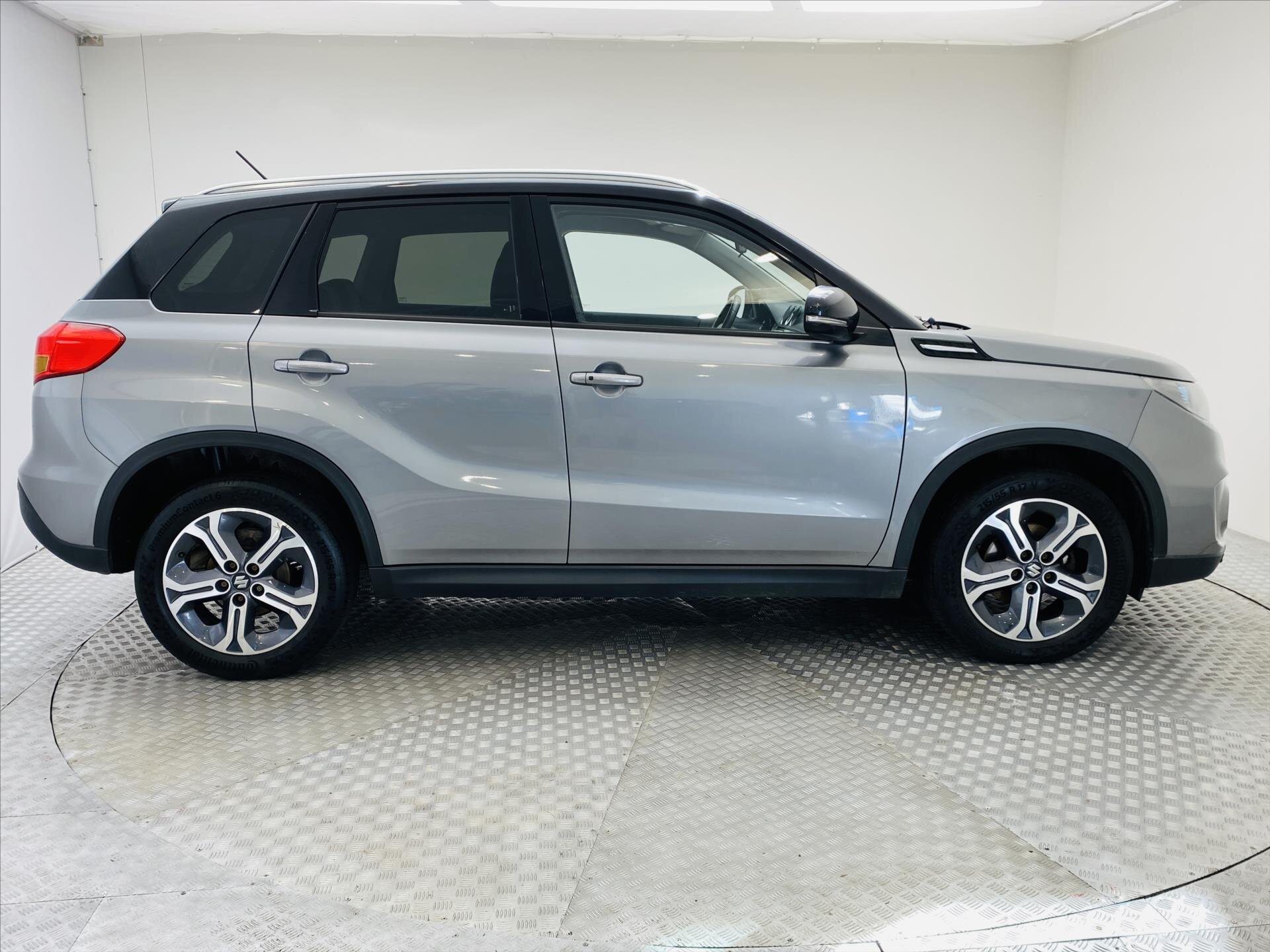 Suzuki Vitara SUV 1,6 l 88 kw