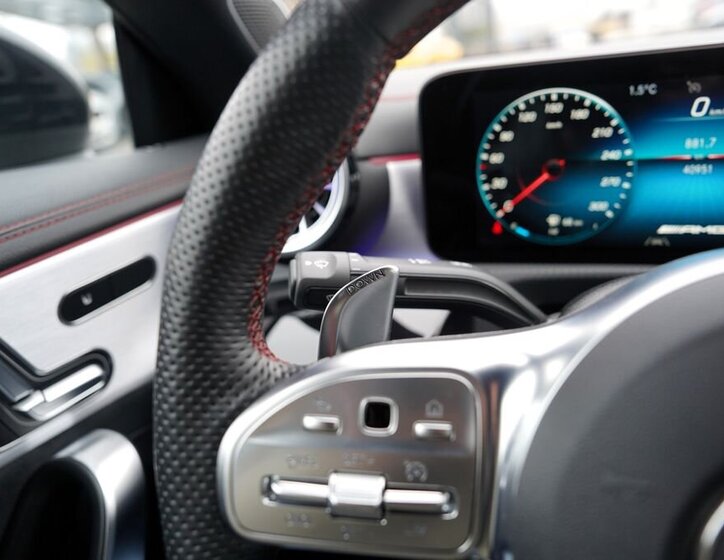 Mercedes-Benz CLA Sedan 2,0 l 340 kw