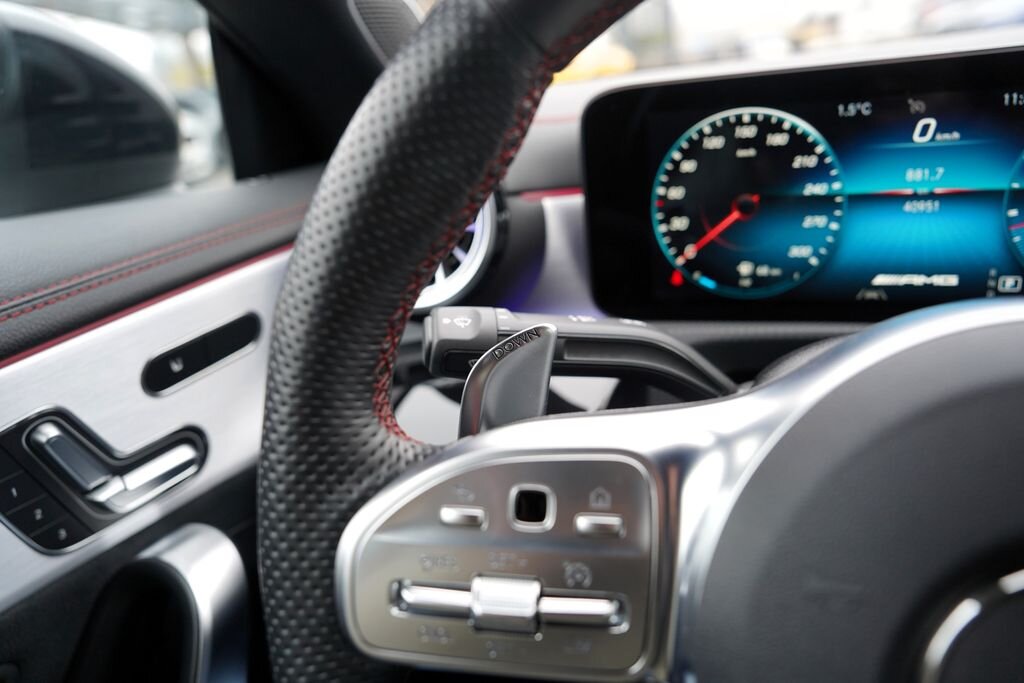 Mercedes-Benz CLA Sedan 2,0 l 340 kw