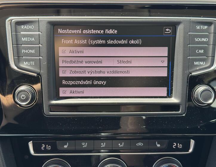 Volkswagen Passat 11