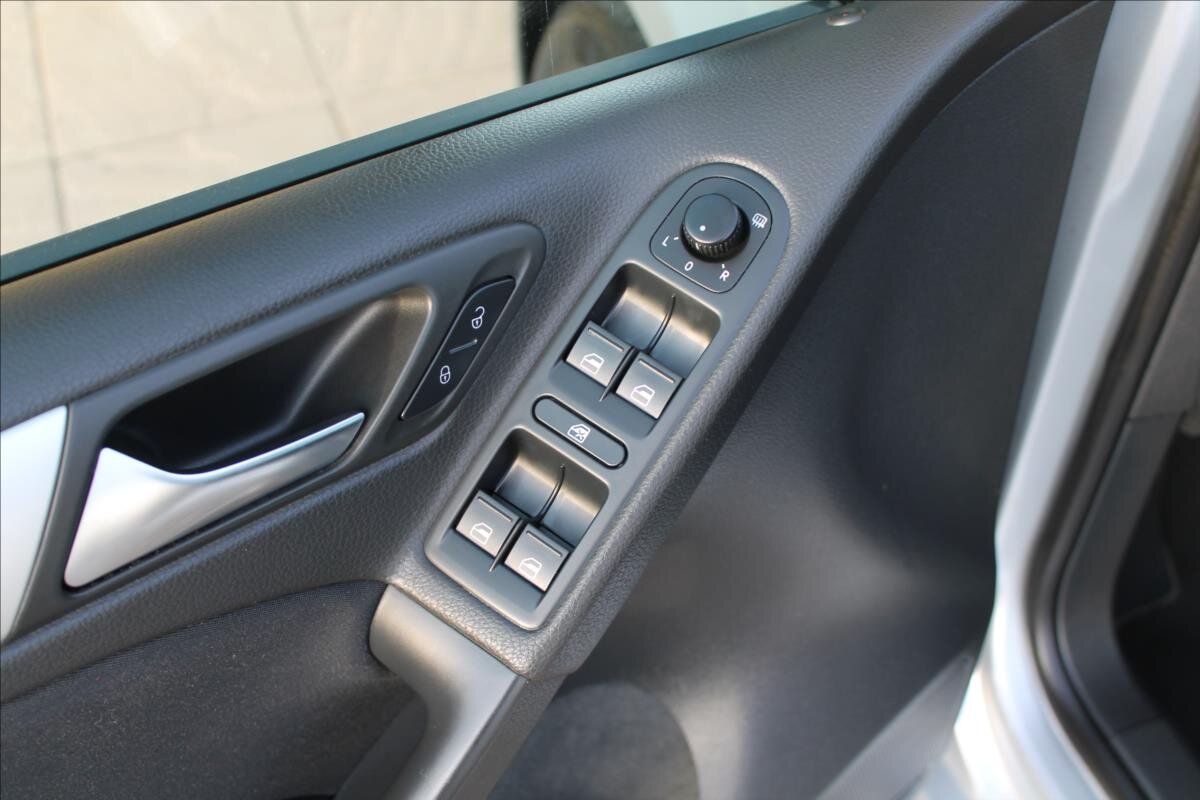 Volkswagen Golf Hatchback 2,0 l 103 kw