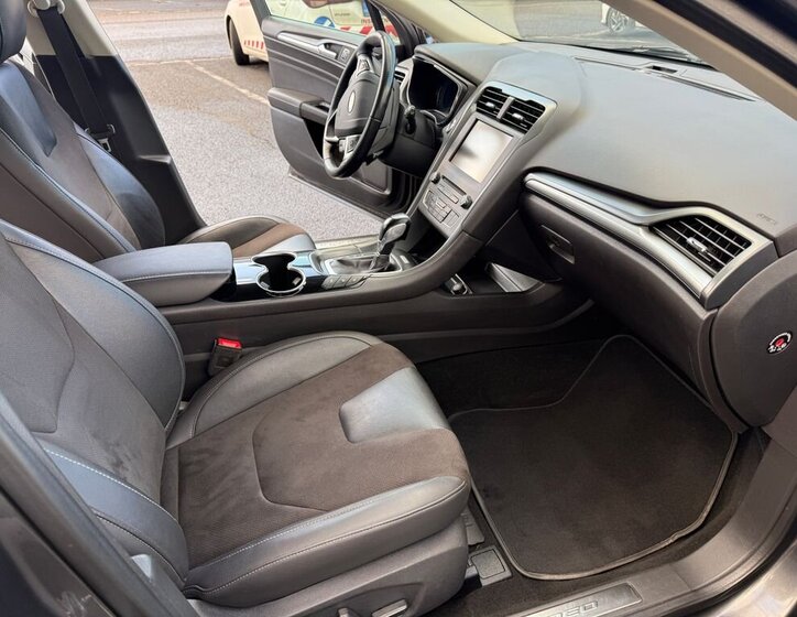 Ford Mondeo Kombi 2,0 l 132 kw