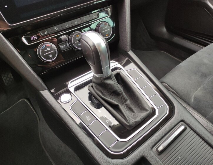 Volkswagen Passat Kombi 2,0 l 110 kw