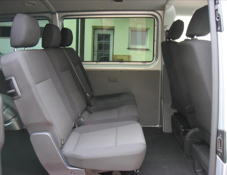 Volkswagen Transporter 18