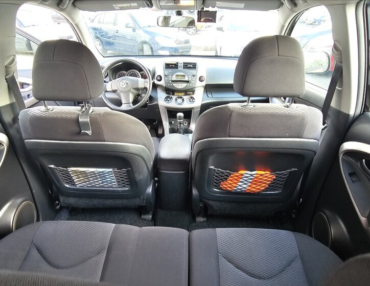 Toyota RAV4 Kombi 2,2 l 100 kw