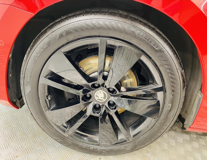 Škoda Superb Kombi 2,0 l 140 kw