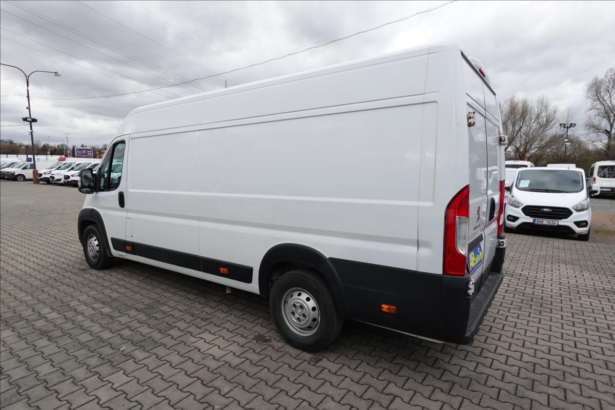 Peugeot Boxer Ostatní 2,2 l 121 kw