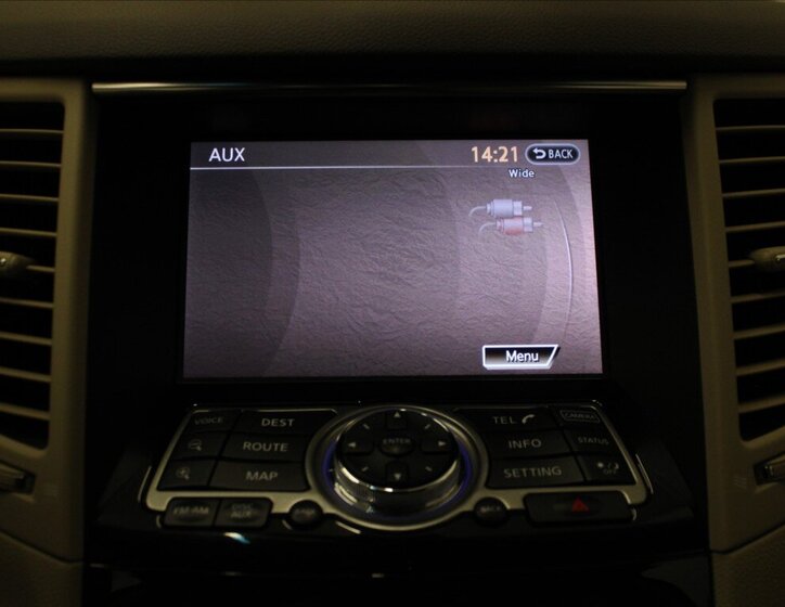 Infiniti QX70 SUV / Terénní 3,0 l 175 kw