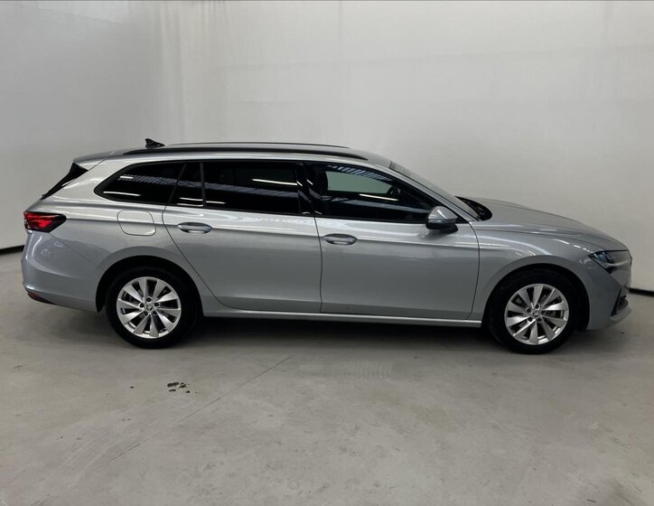 Škoda Superb Kombi 2,0 l 110 kw