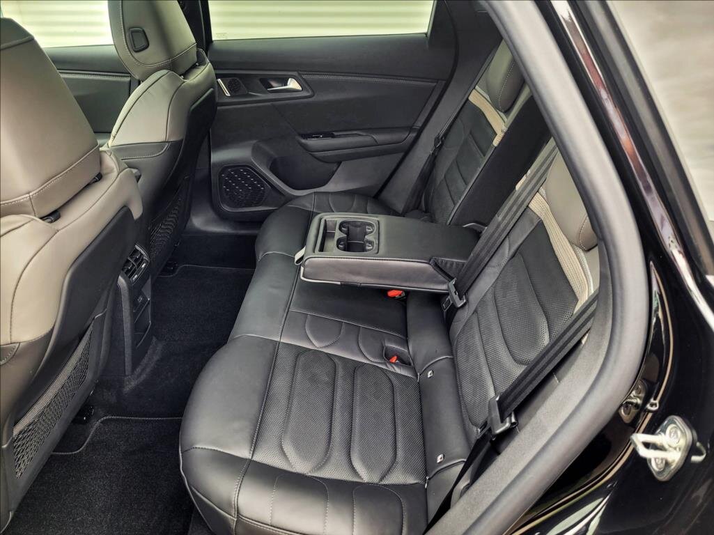 Citroën C5 X Kombi 1,6 l 165 kw