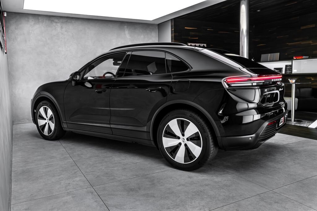 Porsche Macan SUV / Terénní 0,0 285 kw