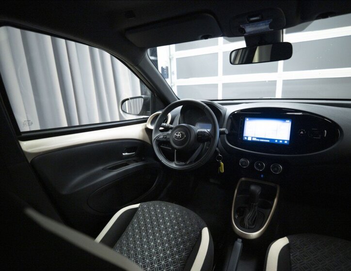 Toyota Aygo Hatchback 998,0 53 kw