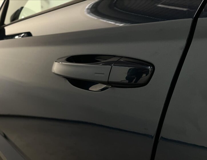 Škoda Karoq SUV / Terénní 1,5 l 110 kw