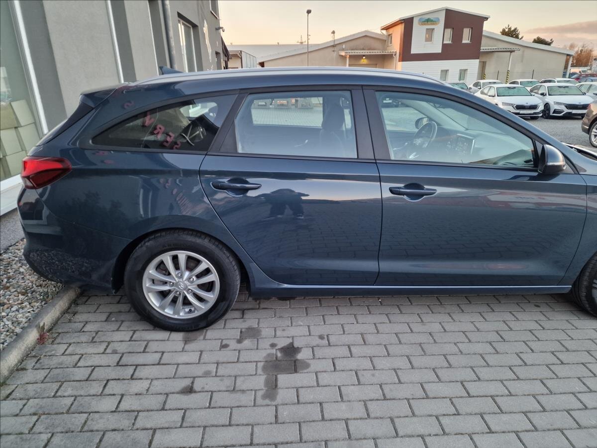 Hyundai i30 Kombi 1,6 l 85 kw