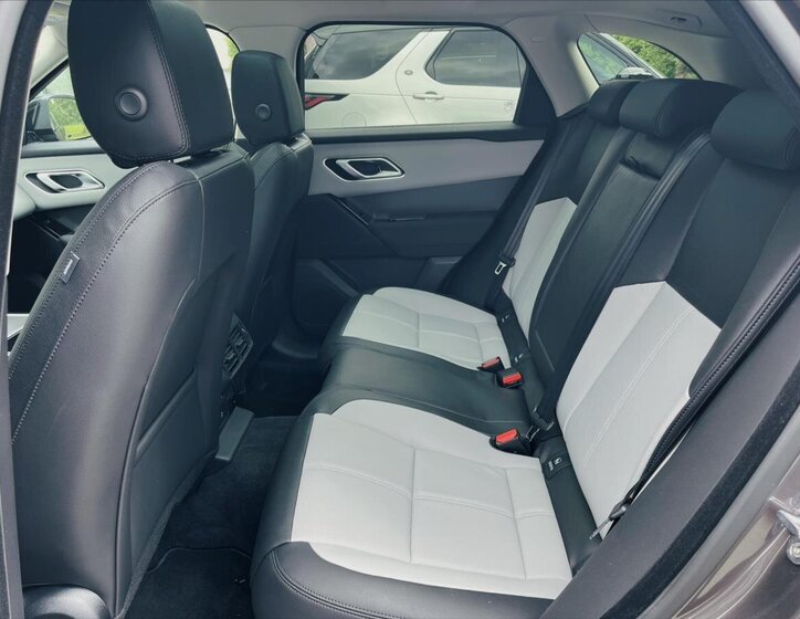 Land Rover Range Rover Velar SUV / Terénní 3,0 l 221 kw