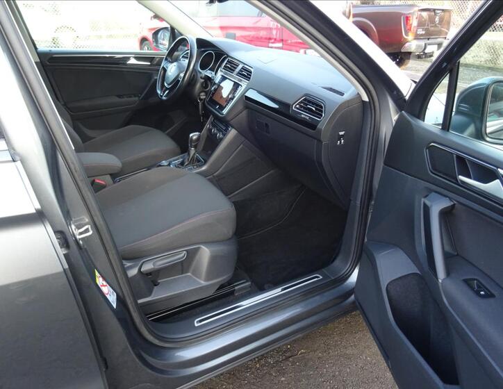 Volkswagen Tiguan 19