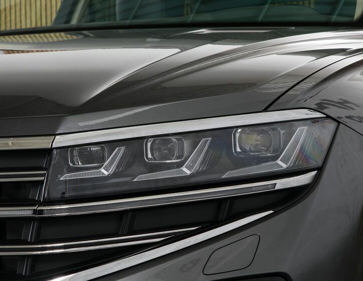 Volkswagen Touareg SUV / Terénní 3,0 l 210 kw