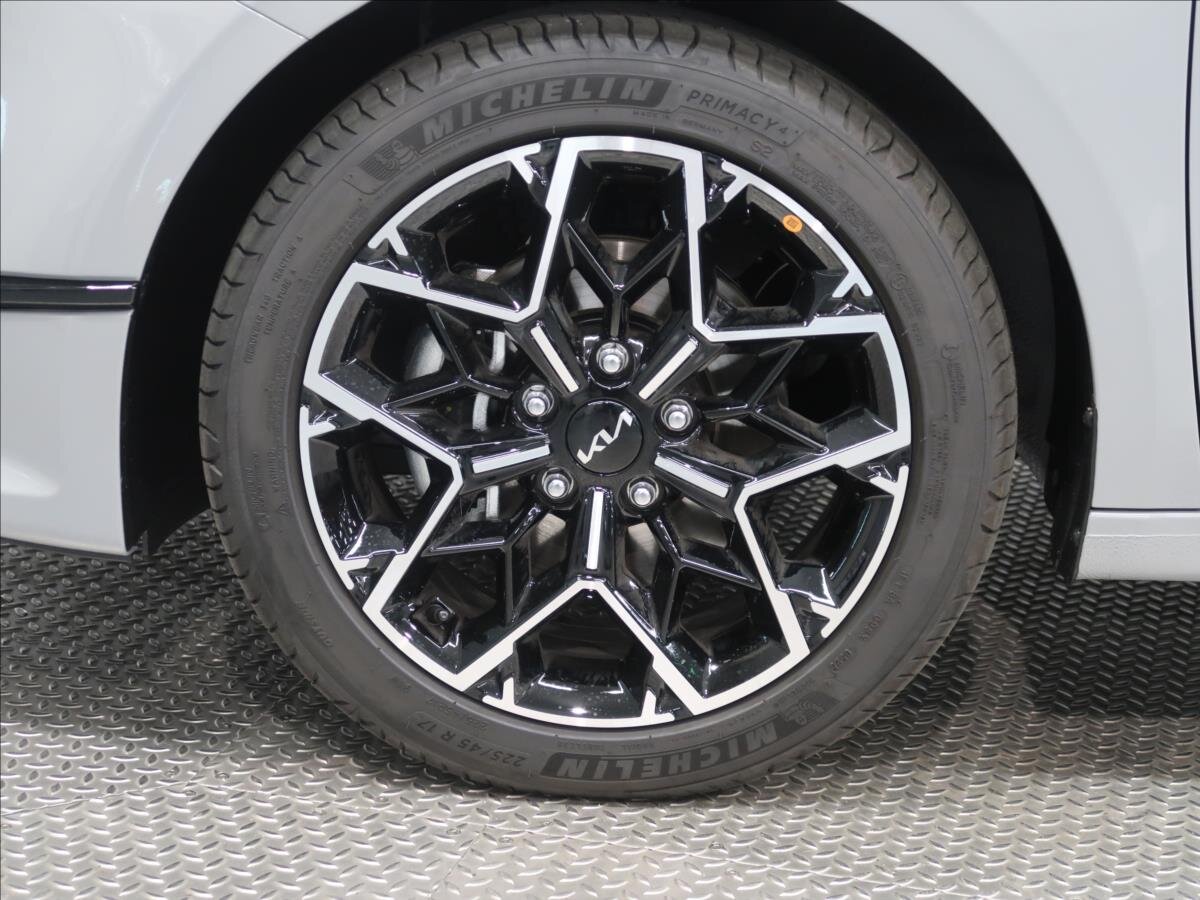 KIA Ceed Hatchback 1,5 l 103 kw