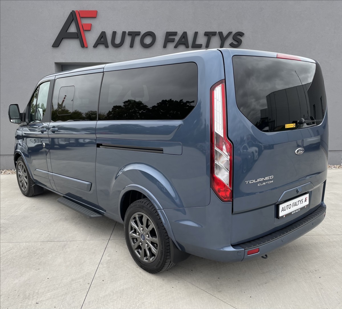 Ford Tourneo Custom