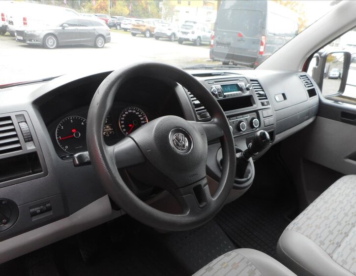Volkswagen Transporter Valník 2,0 l 75 kw