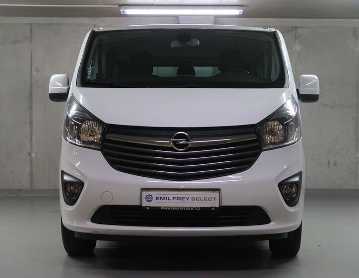 Opel Vivaro 2