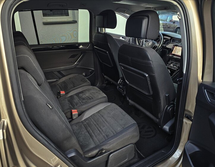 Volkswagen Touran Kombi 1,4 l 110 kw