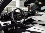 Ferrari Ostatní SUV 6,5 l 529 kw