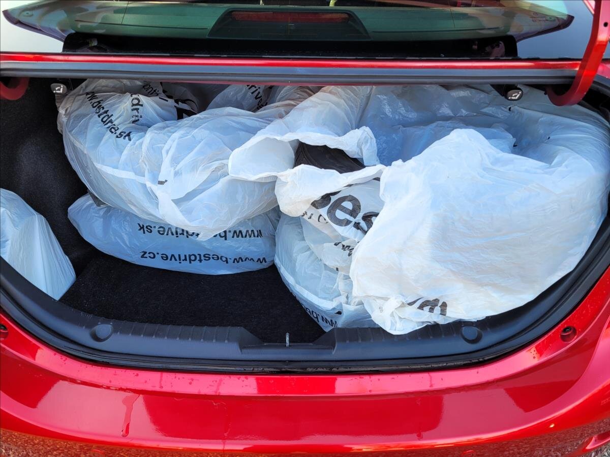 Mazda 3 Sedan / Limuzína 2,0 l 88 kw