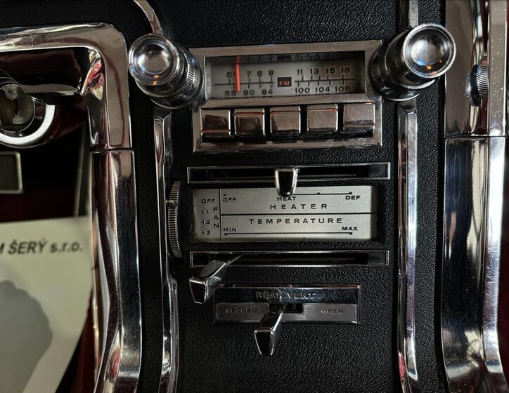 Ford Thunderbird Kupé 6,4 l 224 kw