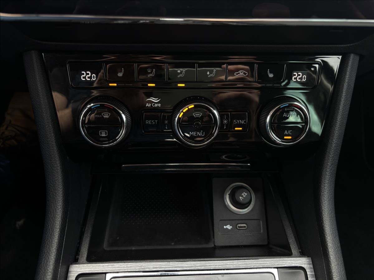 Škoda Superb Sedan / Limuzína 2,0 l 147 kw