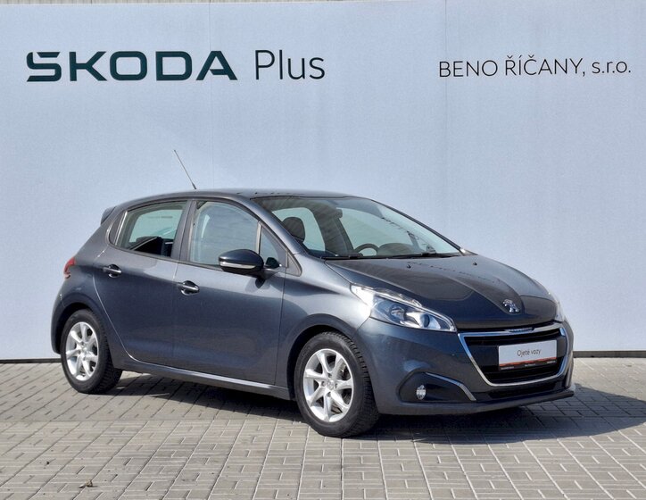 Peugeot 208 Hatchback 1,2 l 60 kw