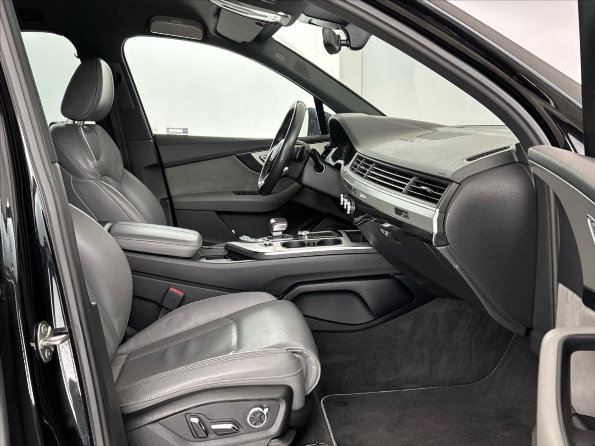 Audi Q7 SUV / Terénní 3,0 l 200 kw