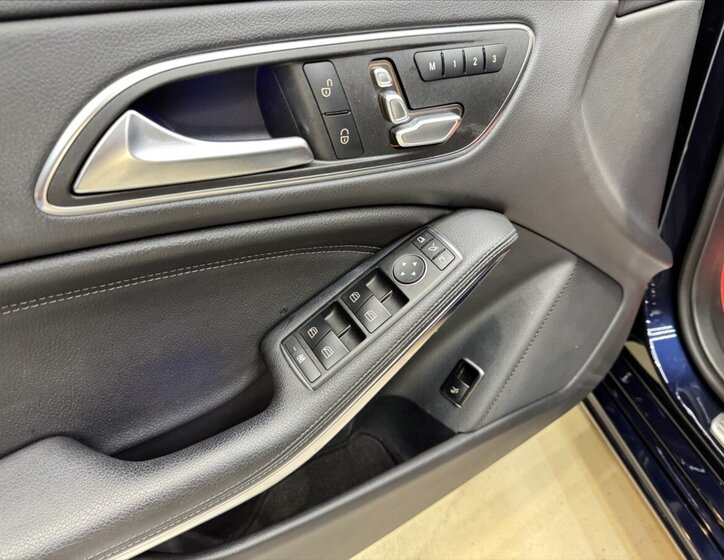 Mercedes-Benz CLA Kombi 2,1 l 130 kw