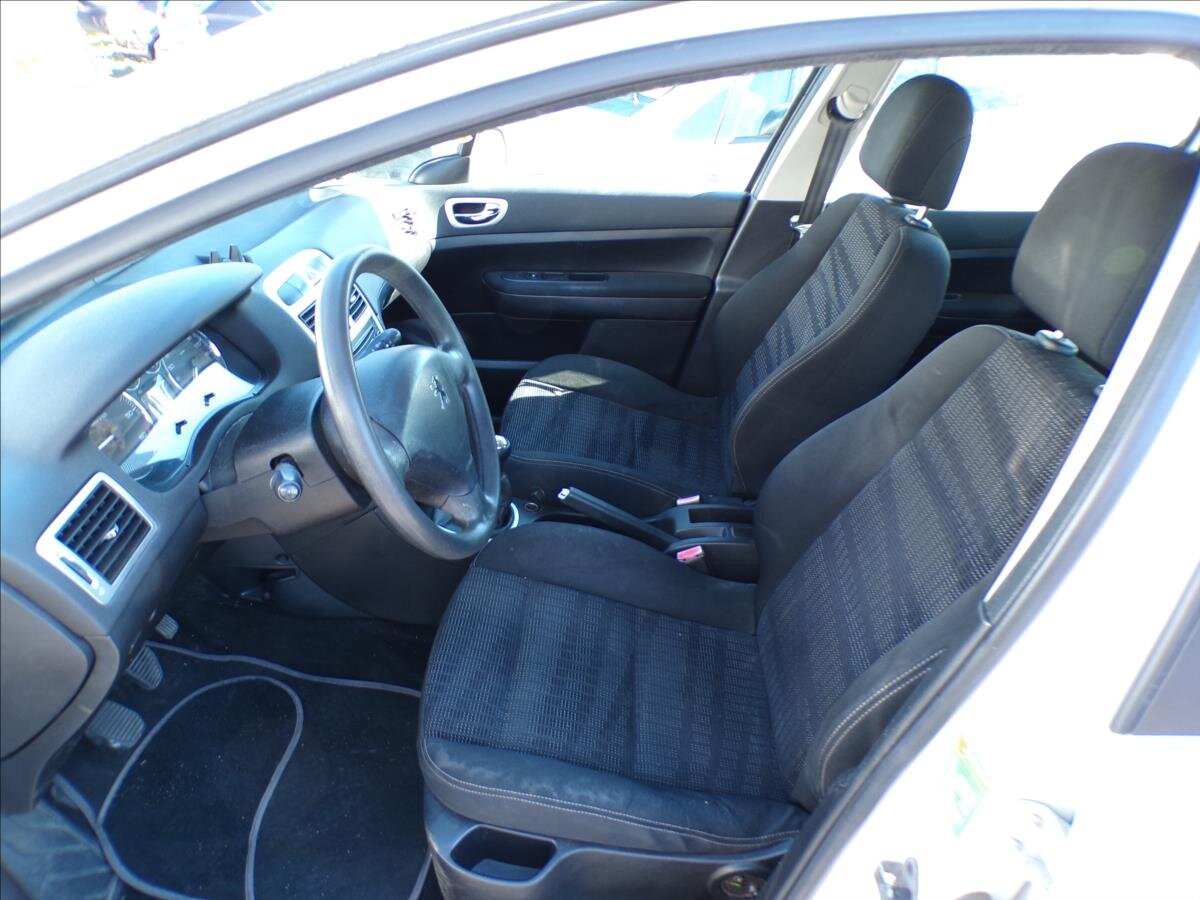 Peugeot 307 Skříň 1,6 l 66 kw