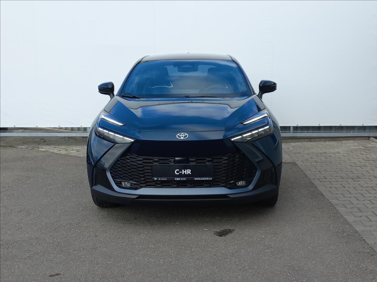Toyota C-HR SUV / Terénní 2,0 l 112 kw
