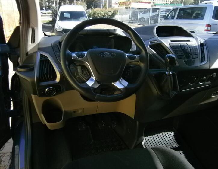 Ford Tourneo Custom 15