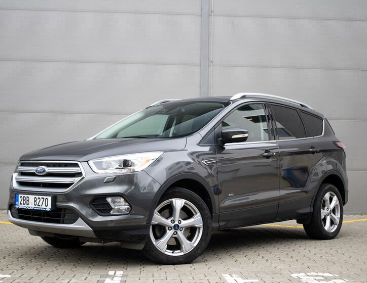 Ford Kuga 1