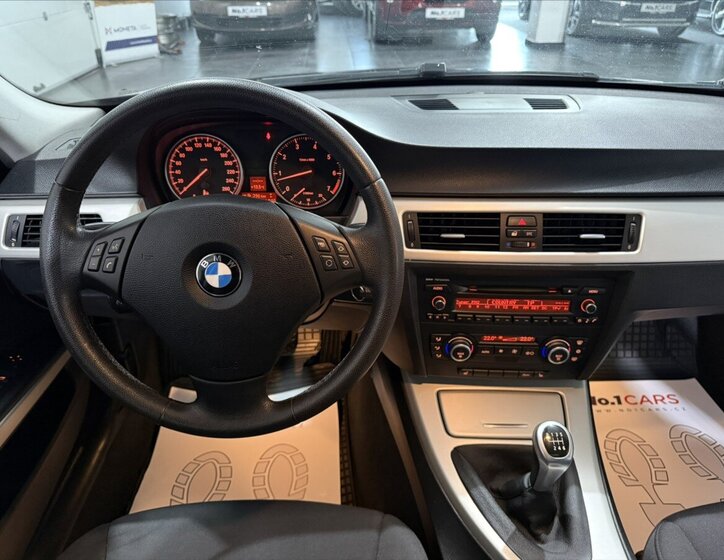 BMW Řada 3 Sedan / Limuzína 2,0 l 105 kw