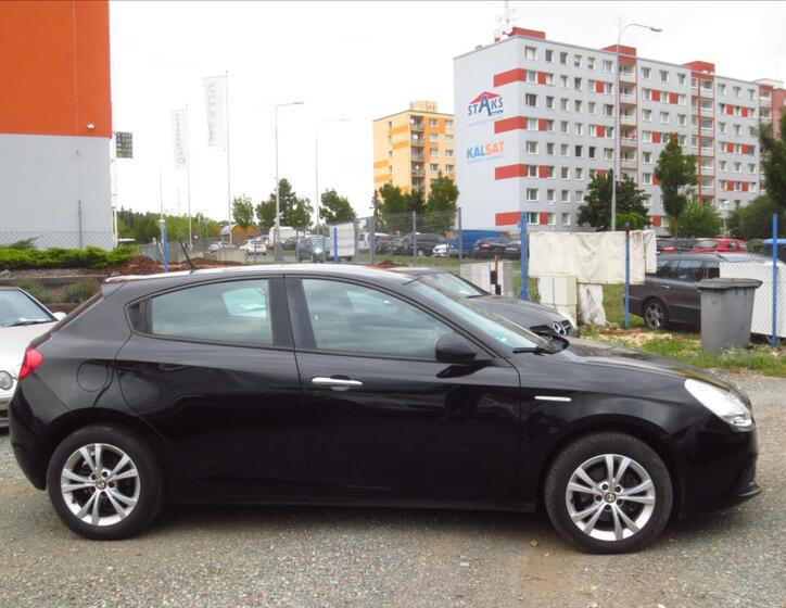 Alfa Romeo Giulietta 6