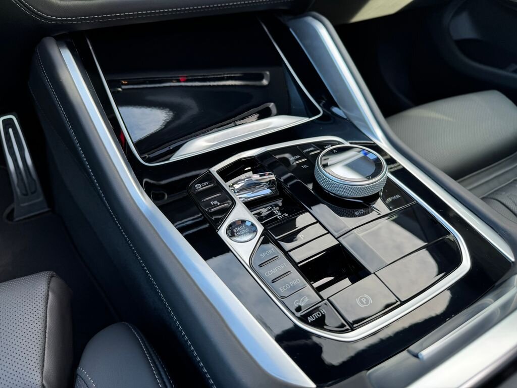 BMW X6 SUV / Terénní 4,4 l 390 kw