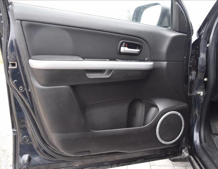 Suzuki Grand Vitara 23